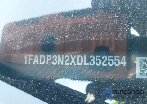 2013 Ford Focus Titanium из США, поврежденный, VIN 1FADP3N2XDL352554